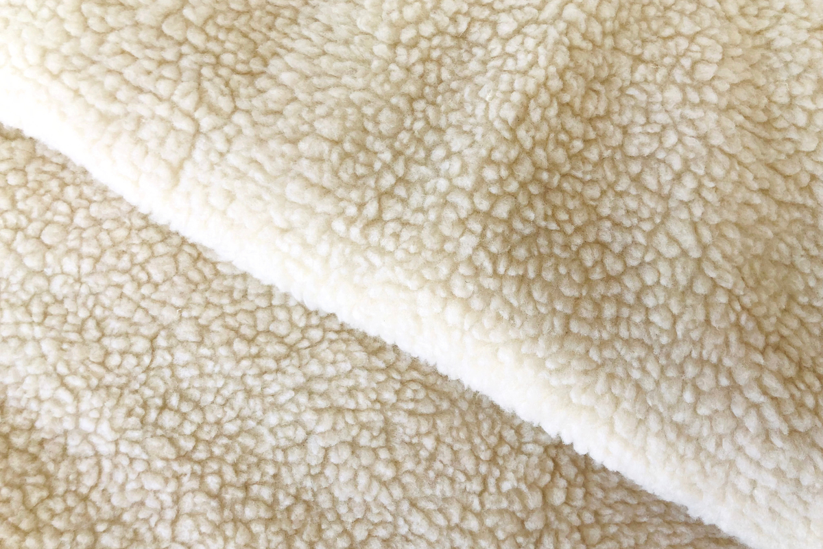 Quilted Velvet & Sherpa Mat in Light Caramel